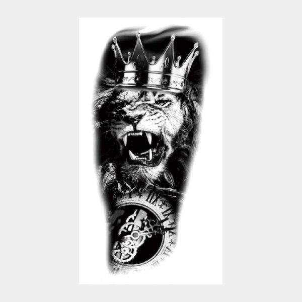 Tatouage Lion prédateur et dompteur de temps